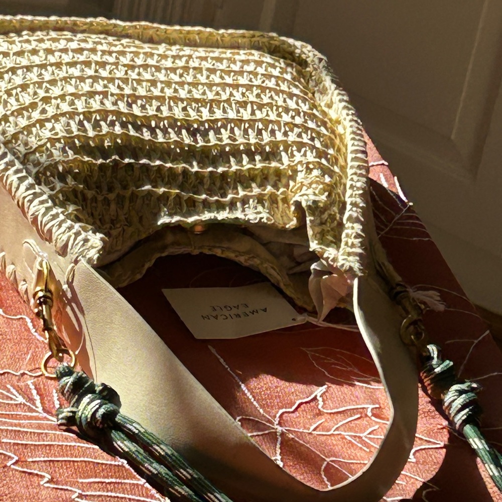 Cream Woven Hand + Shoulder Bag with Cream or Green Adjustable Strap NEW! - Picture 11 of 14